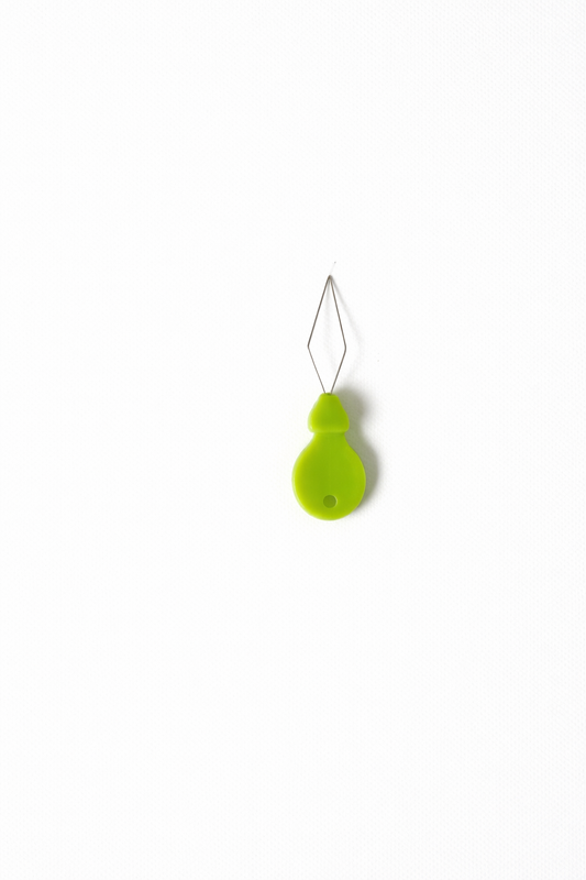 Enfile aiguille en plastique - 5cm